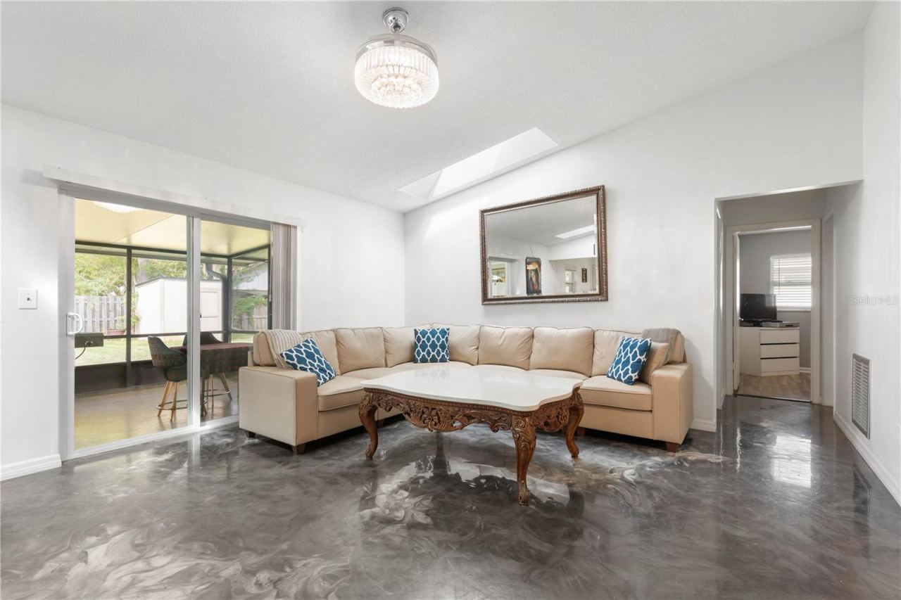 Photo 5 of 13 Belleaire Dr, Palm Coast, FL 32137
