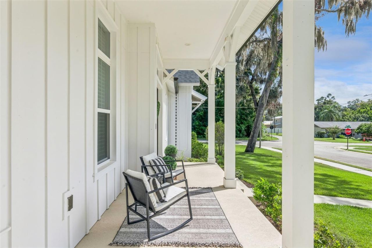 Photo 5 of 310 W Washington Ave, Lake Helen, FL 32744