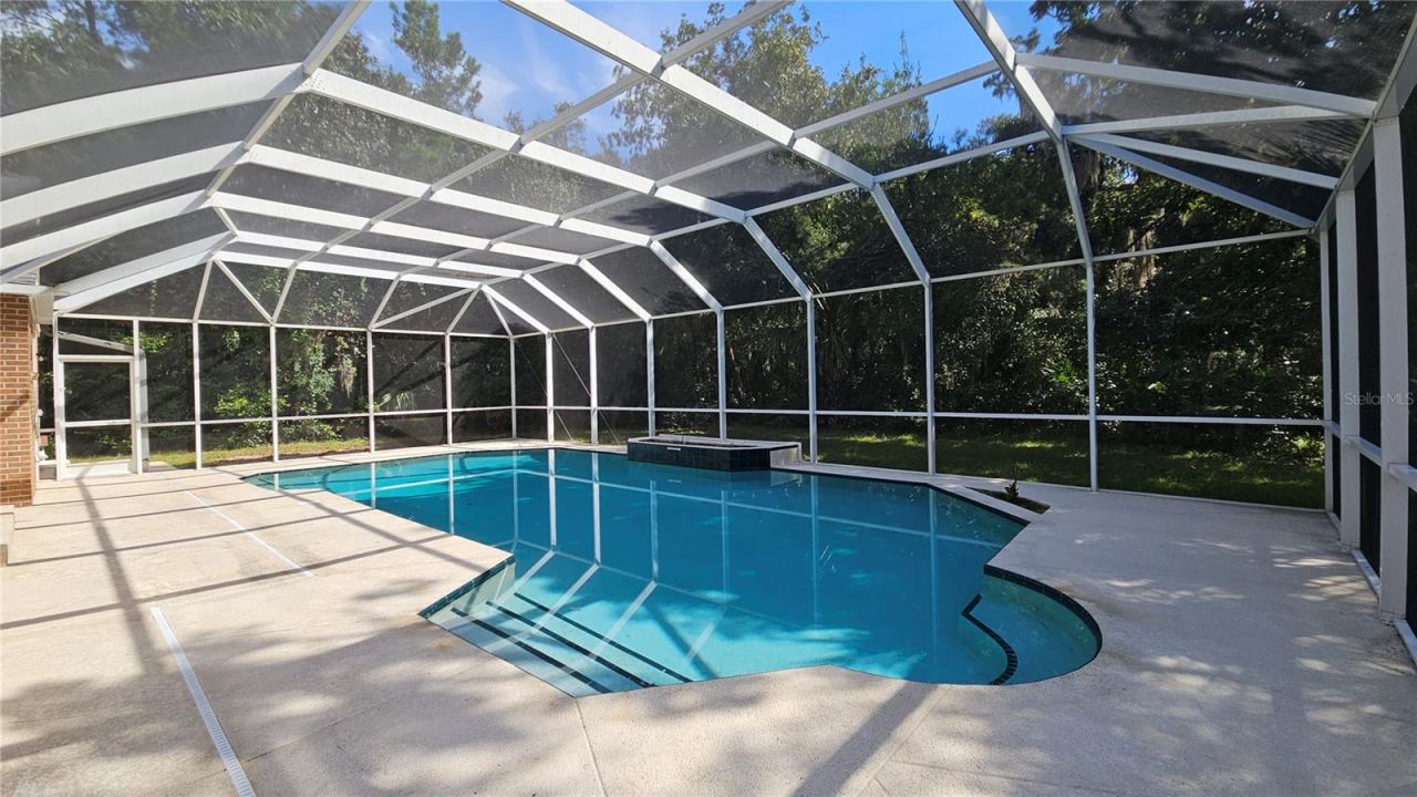 Photo 4 of 6217 Shoreline Dr, Port Orange, FL 32127