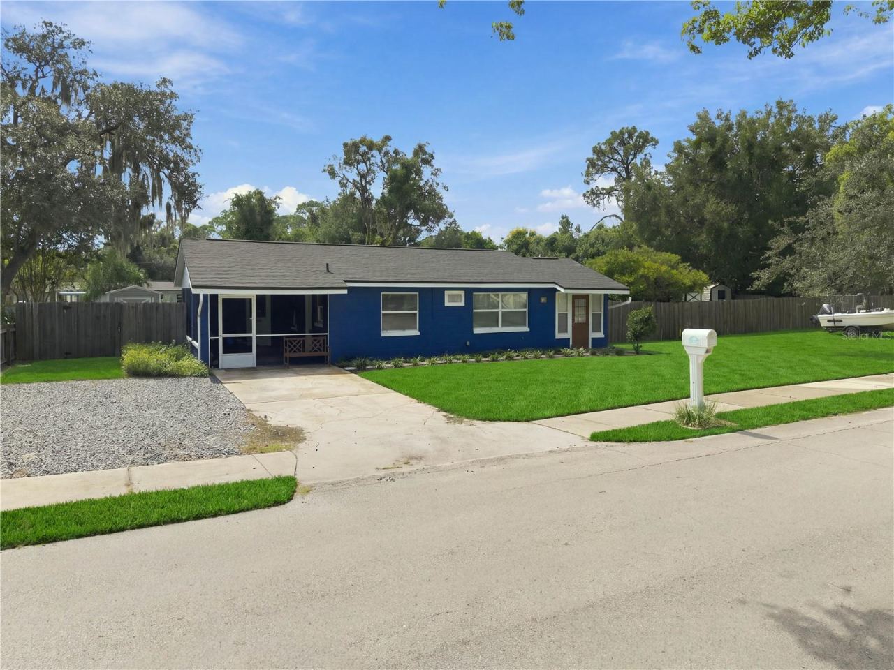 Photo 4 of 121 Angeles Rd, Debary, FL 32713