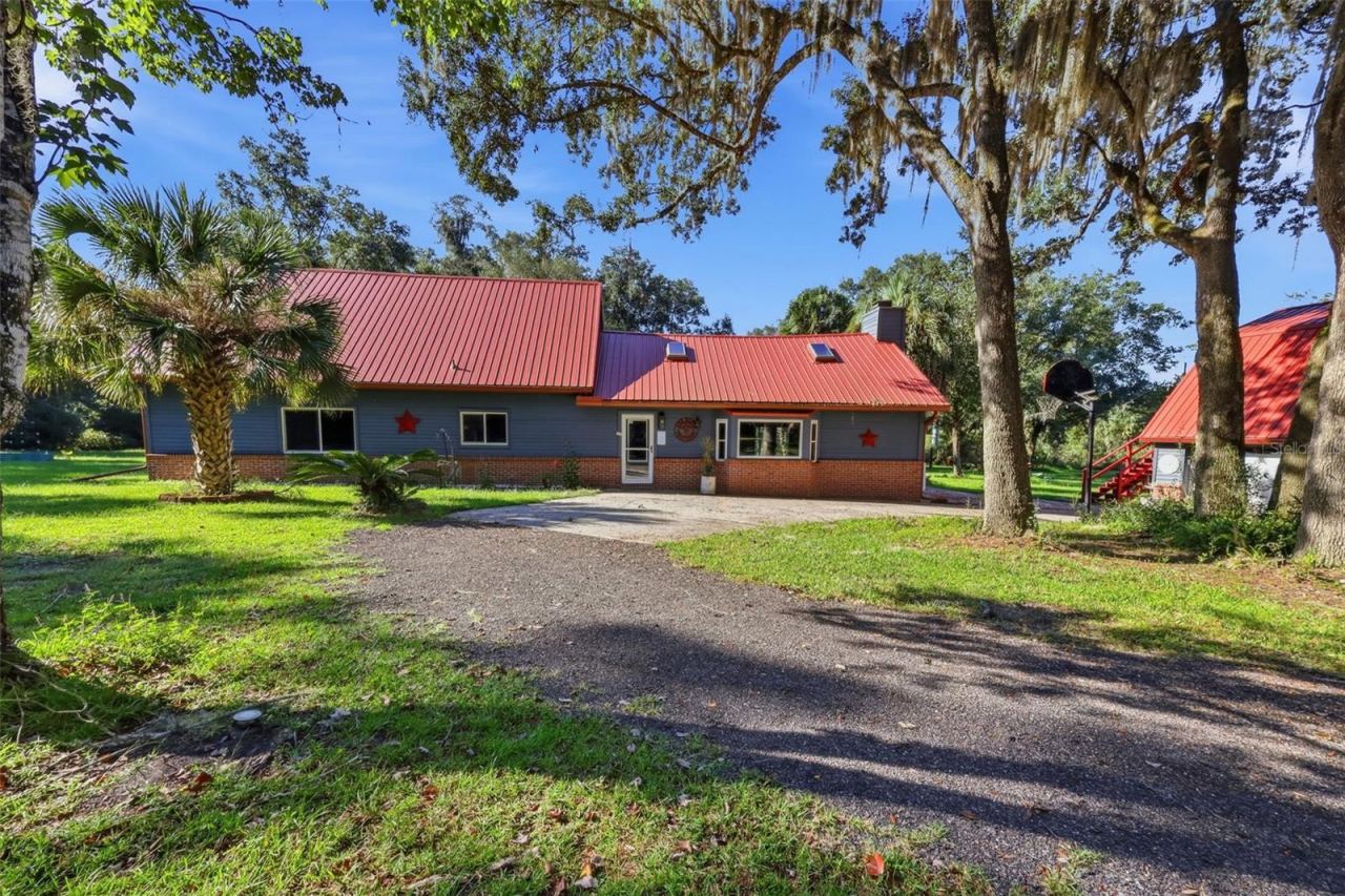 Photo 2 of 2290 Mud Lake Rd, De Leon Springs, FL 32130