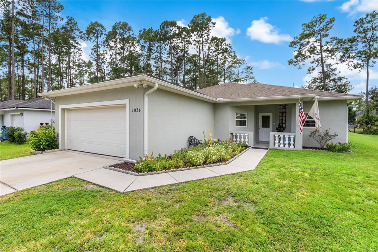 Photo 4 of 1934 10th Ave, Deland, FL 32724