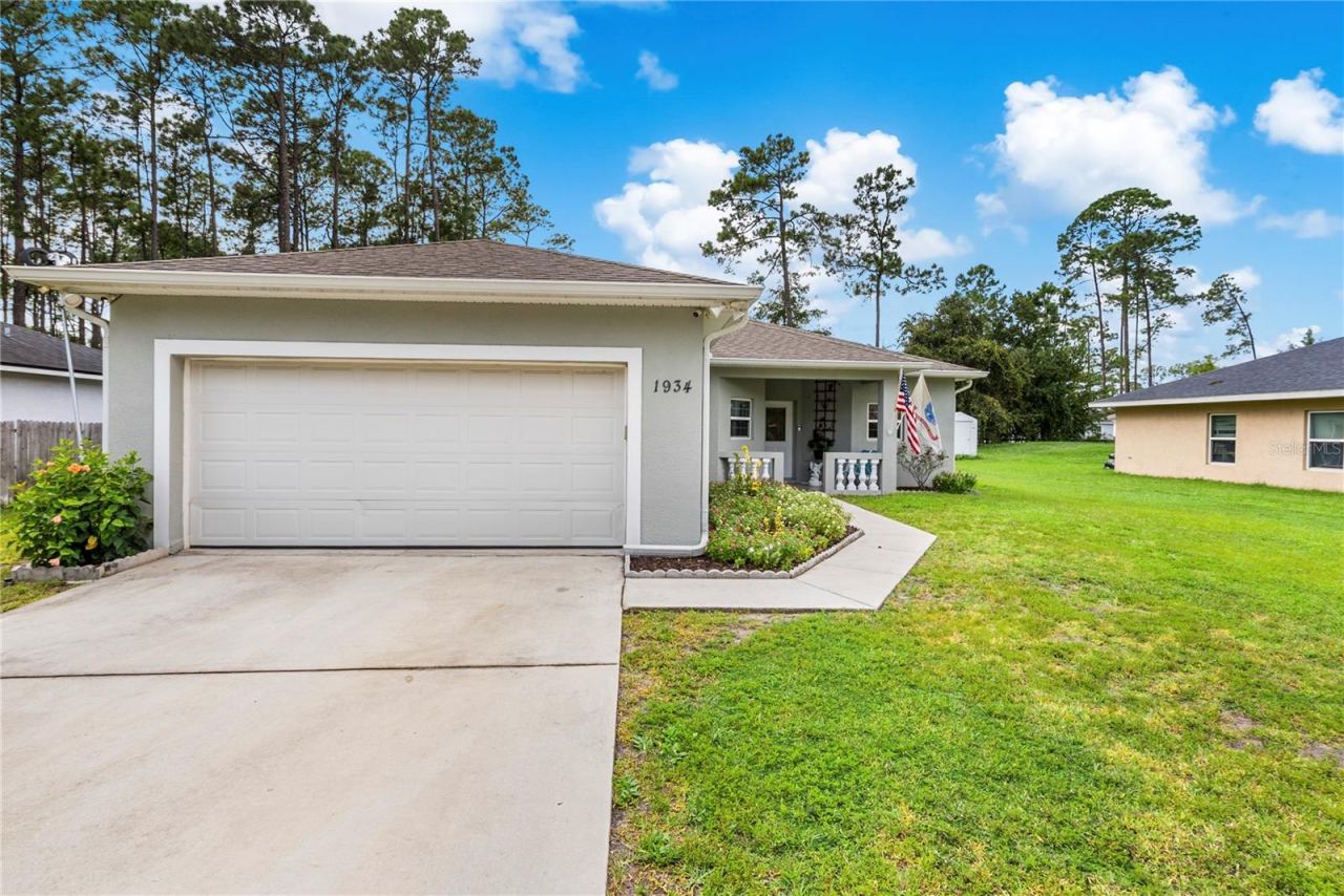 Photo 5 of 1934 10th Ave, Deland, FL 32724