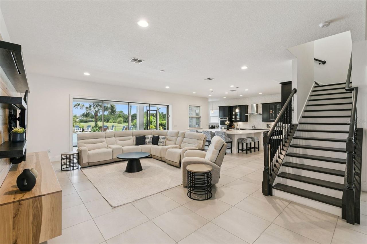 Photo 4 of 10840 Mobberley Cir, Orlando, FL 32832