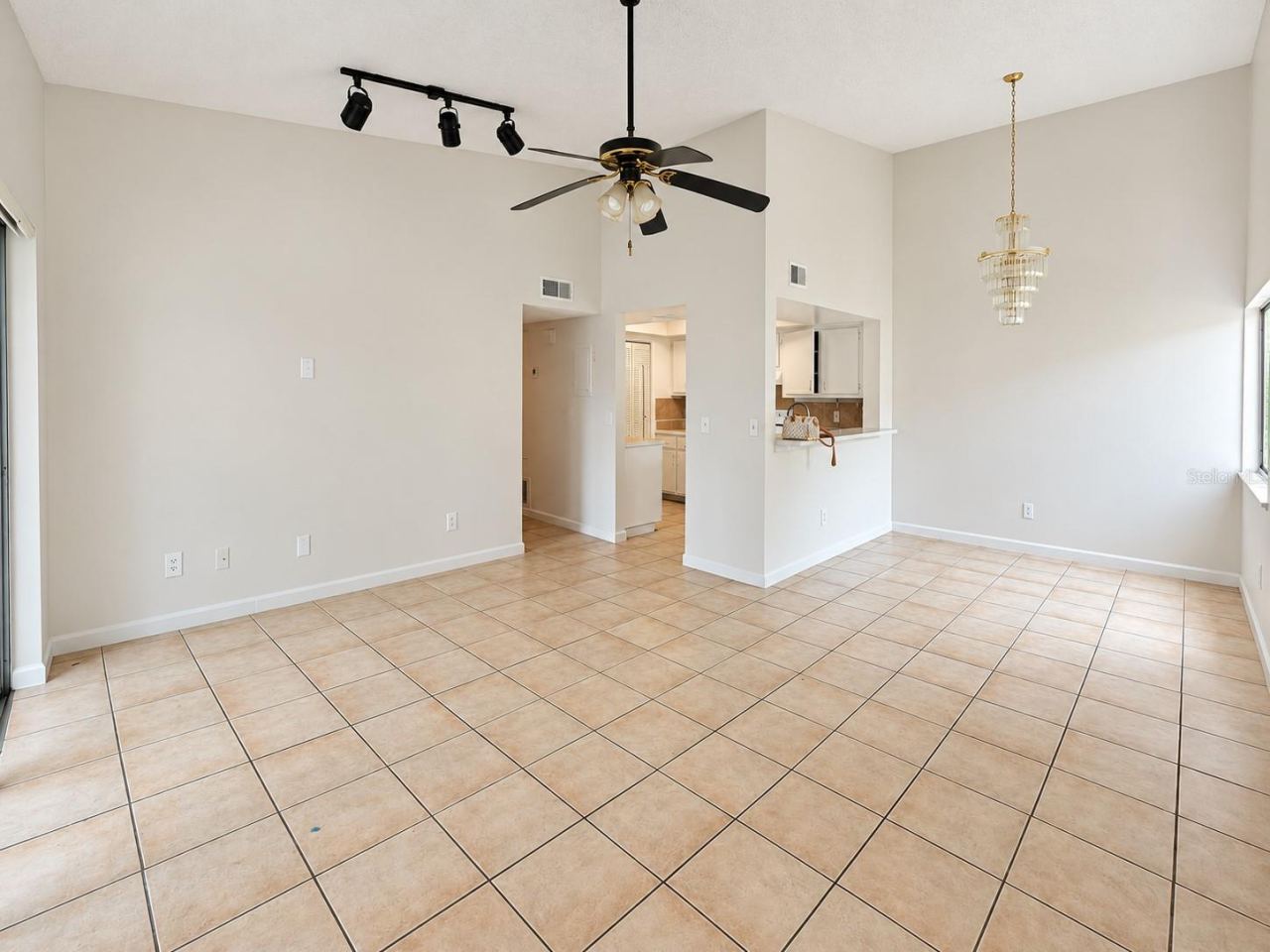 Photo 2 of 2527 Citrus Club Ln #3904, Orlando, FL 32839