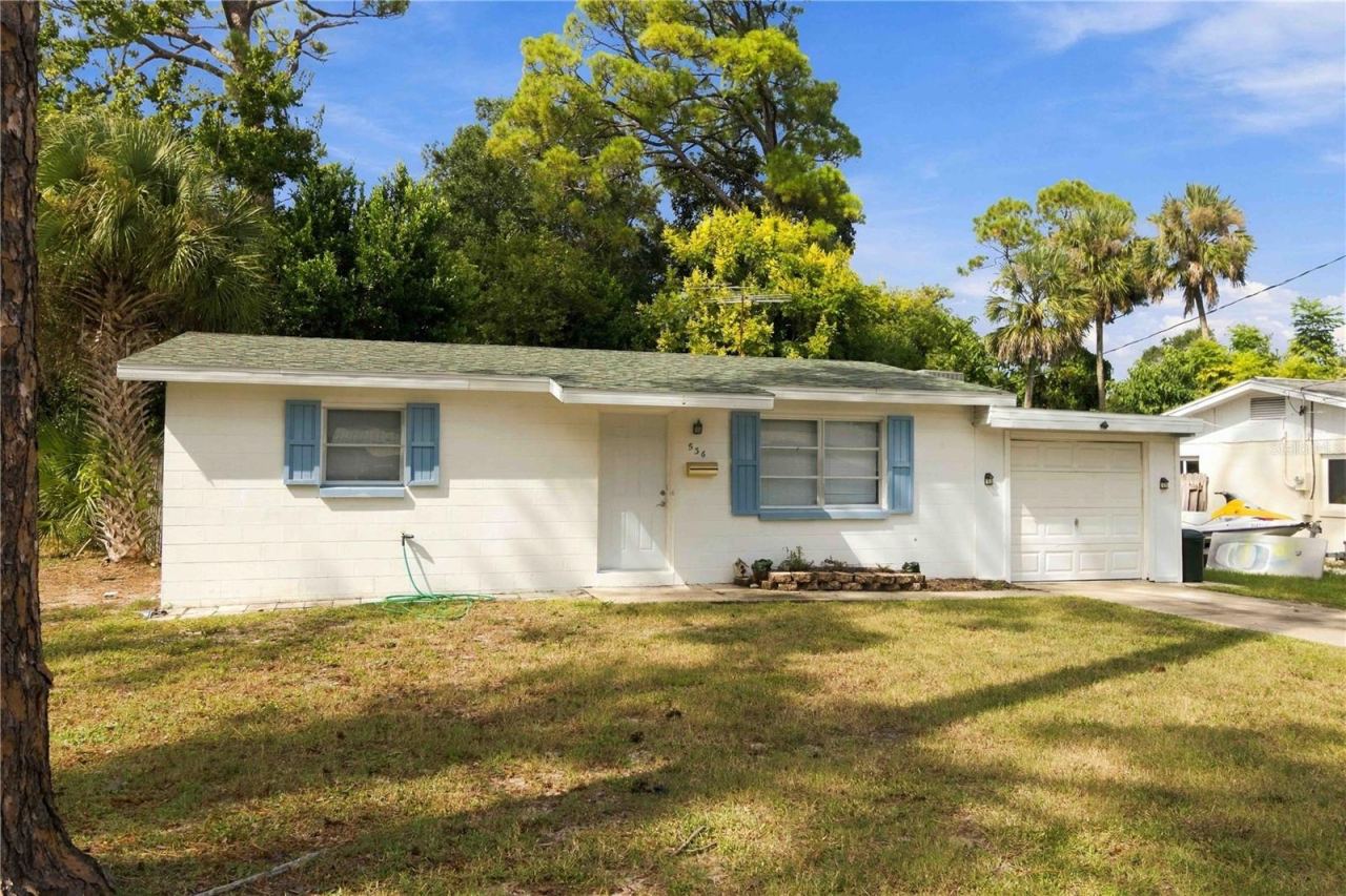 Photo 4 of 536 Olive St, South Daytona, FL 32119