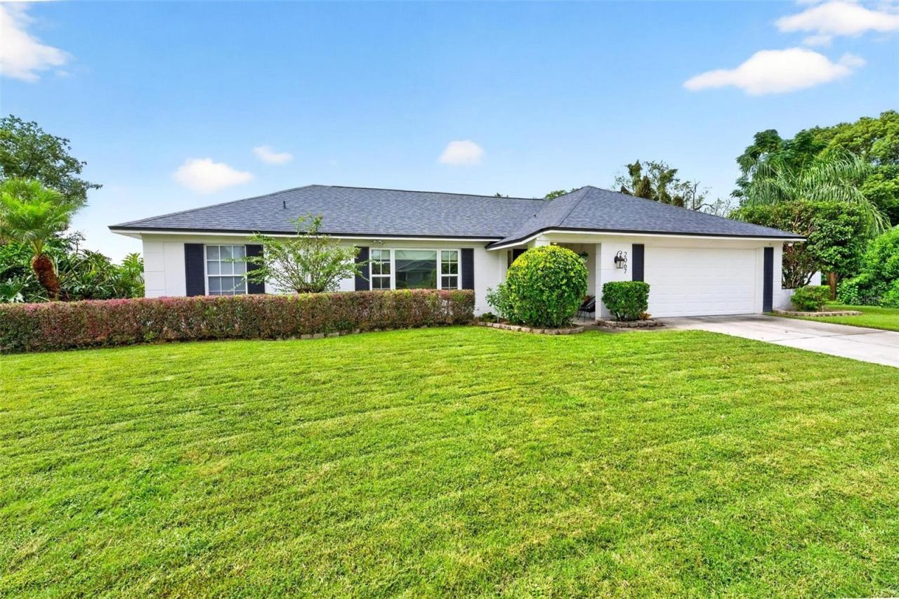 Photo 2 of 2067 Poinciana Rd, Winter Park, FL 32792
