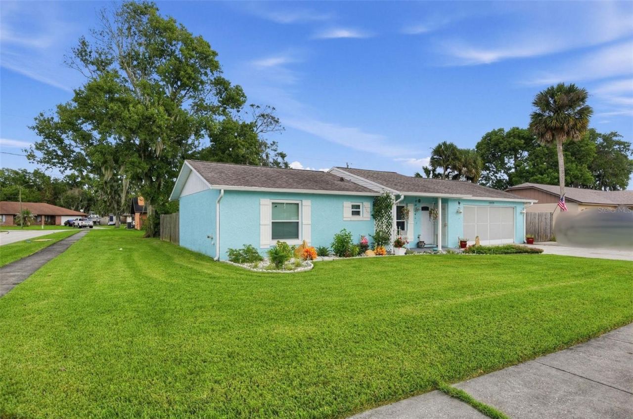 Photo 4 of 1959 Menger Cir, South Daytona, FL 32119