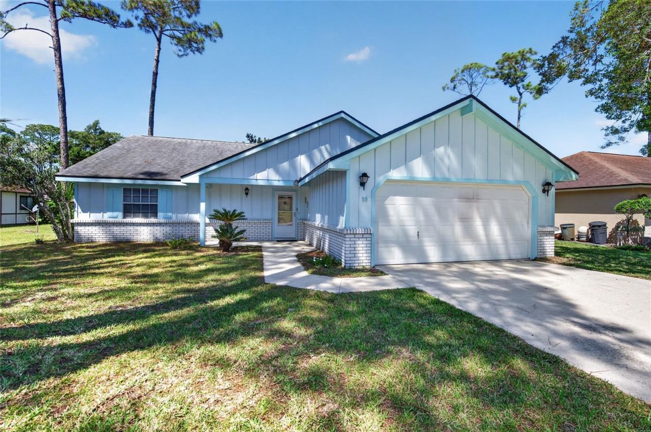 Photo 2 of 10 Wedgewood Ln, Palm Coast, FL 32164