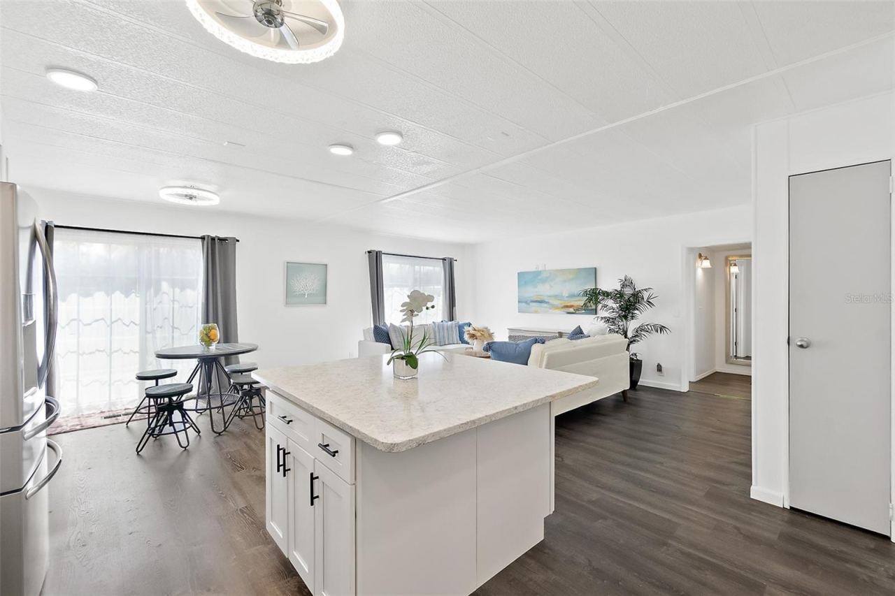 Photo 4 of 5660 Wood St, Port Orange, FL 32127