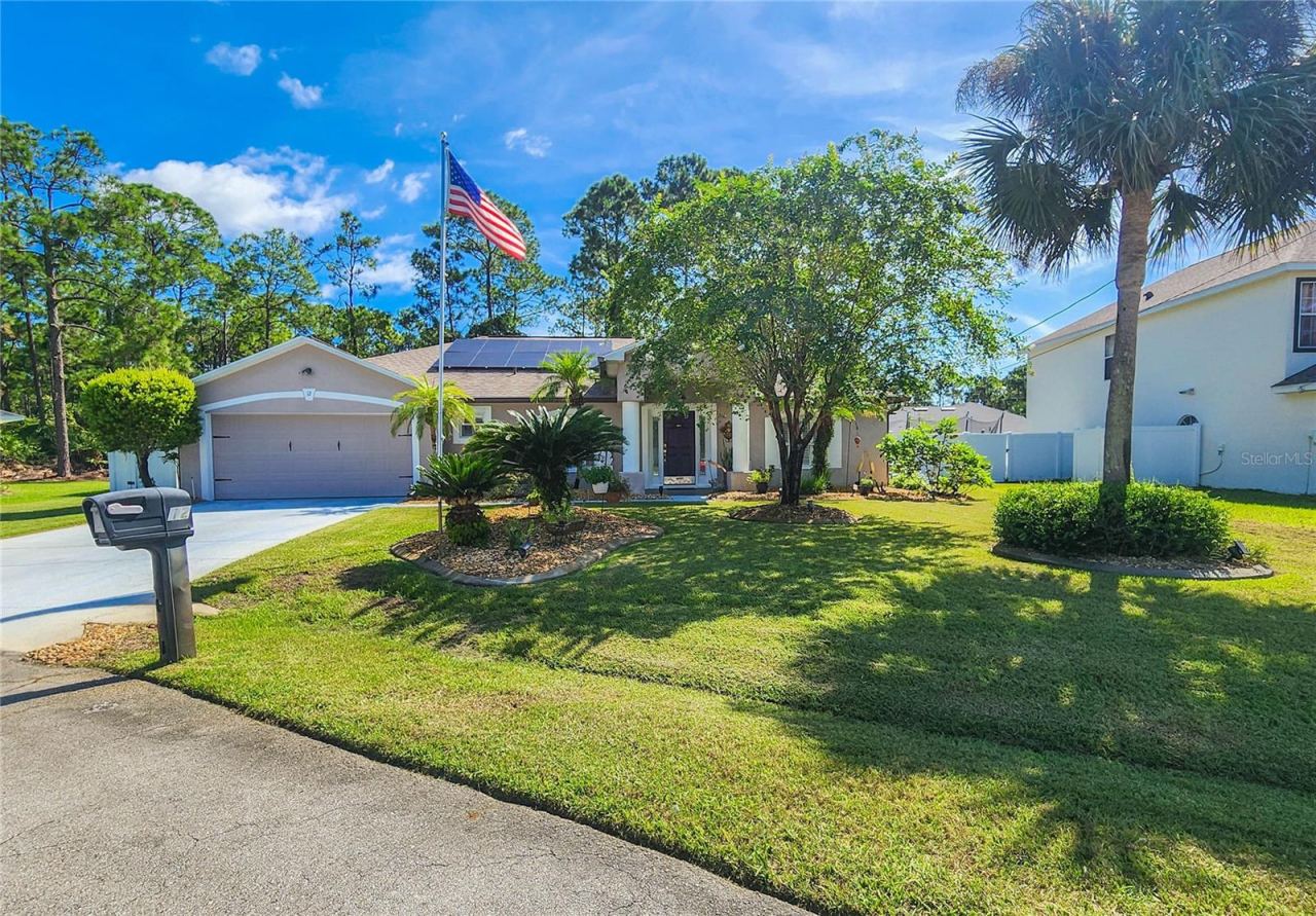 Photo 3 of 12 Selkirk Pl, Palm Coast, FL 32164