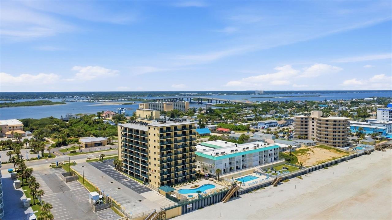 Photo 4 of 3647 S Atlantic Ave #2d, Daytona Beach Shores, FL 32118