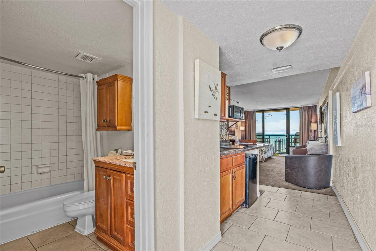 Photo 4 of 2301 S Atlantic Ave #526, Daytona Beach Shores, FL 32118