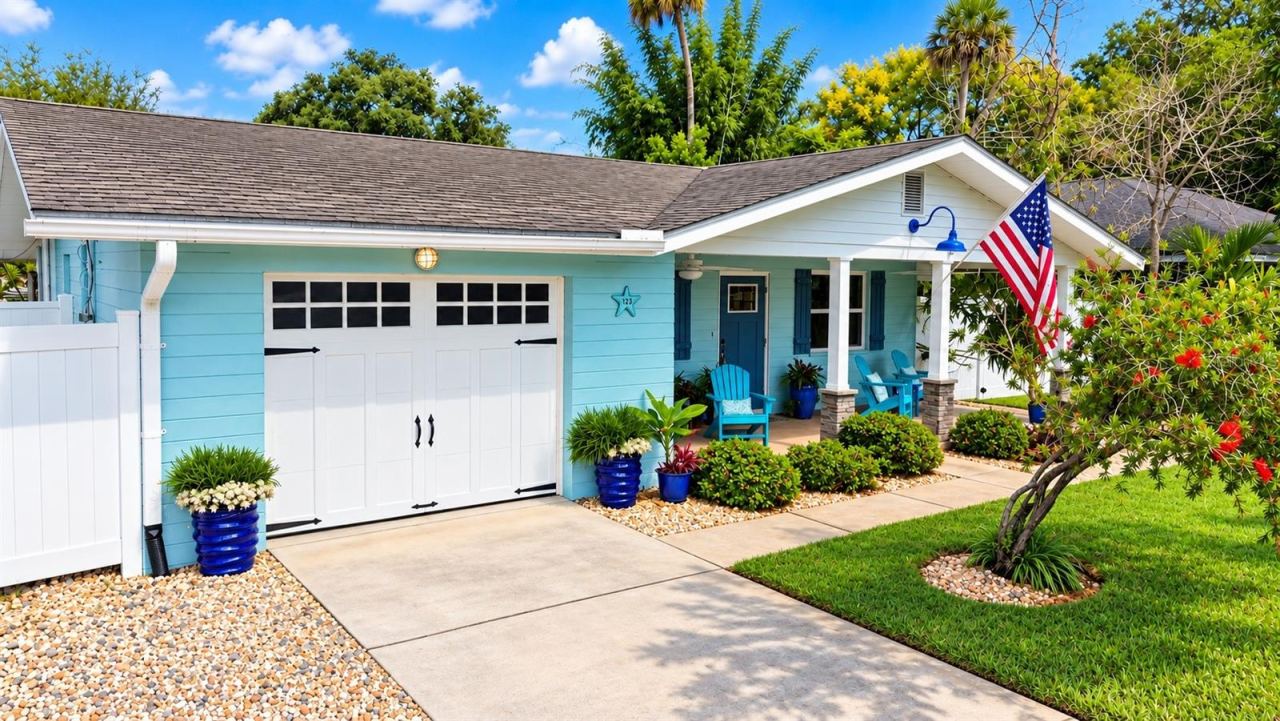 Photo 2 of 123 E Yelkca Ter, Edgewater, FL 32132