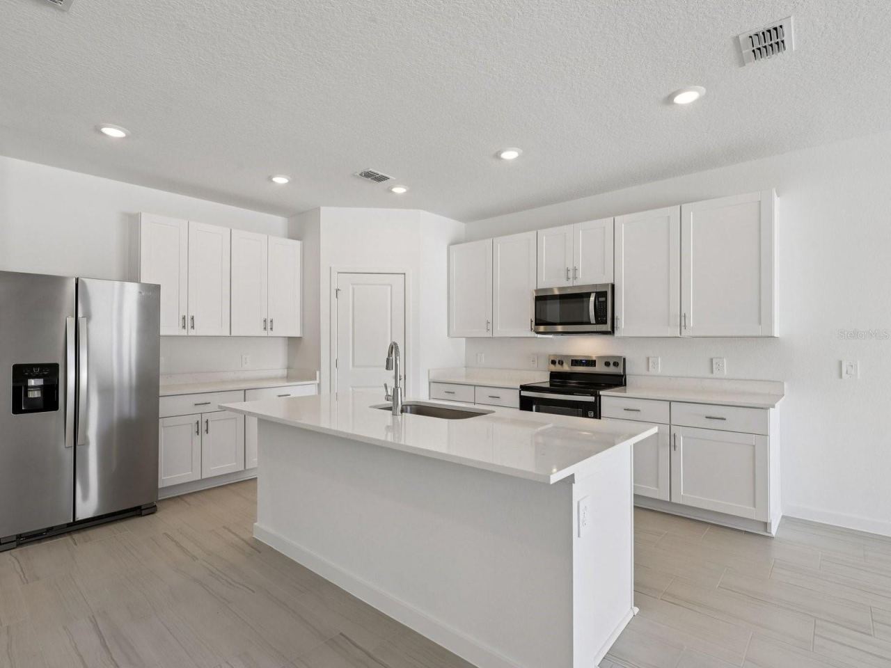 Photo 2 of 33 Garni Dr, Palm Coast, FL 32137