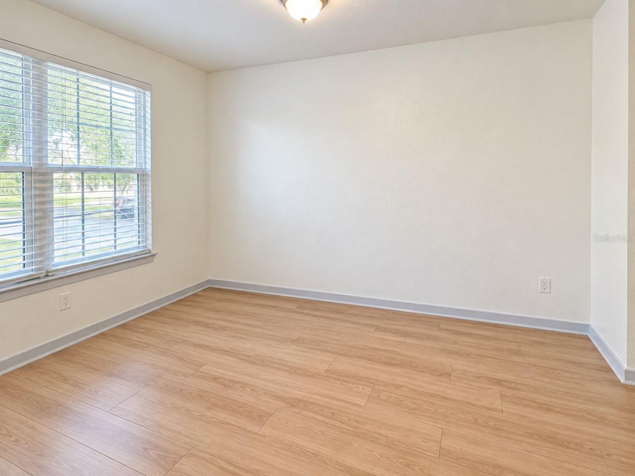 Photo 4 of 5471 Vineland Rd #7204, Orlando, FL 32811