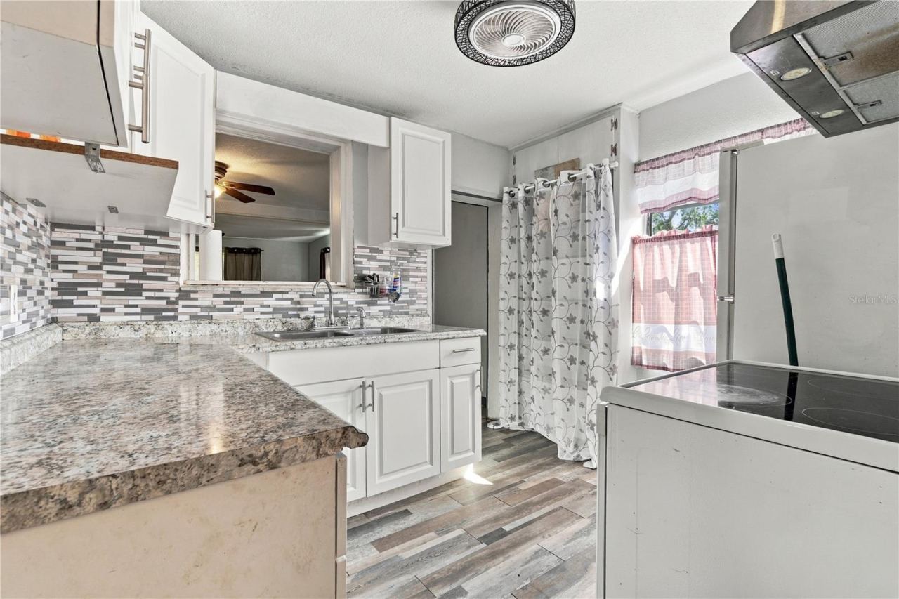 Photo 5 of 310 Granada Dr, Winter Park, FL 32789