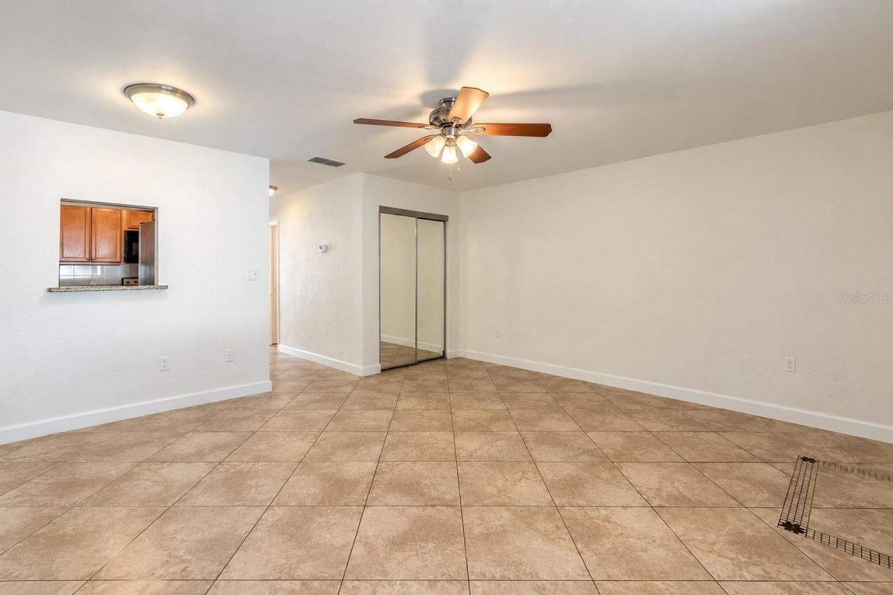 Photo 4 of 102 S Peninsula Dr #100, Daytona Beach, FL 32118