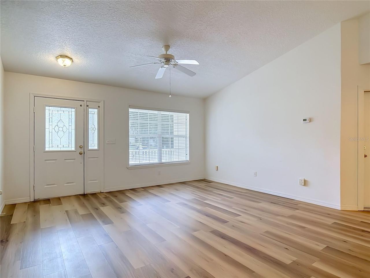 Photo 4 of 411 Collins Ct, Orange City, FL 32763