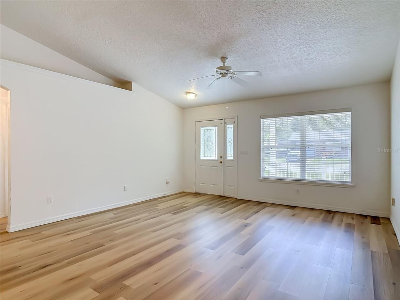Photo 5 of 411 Collins Ct, Orange City, FL 32763