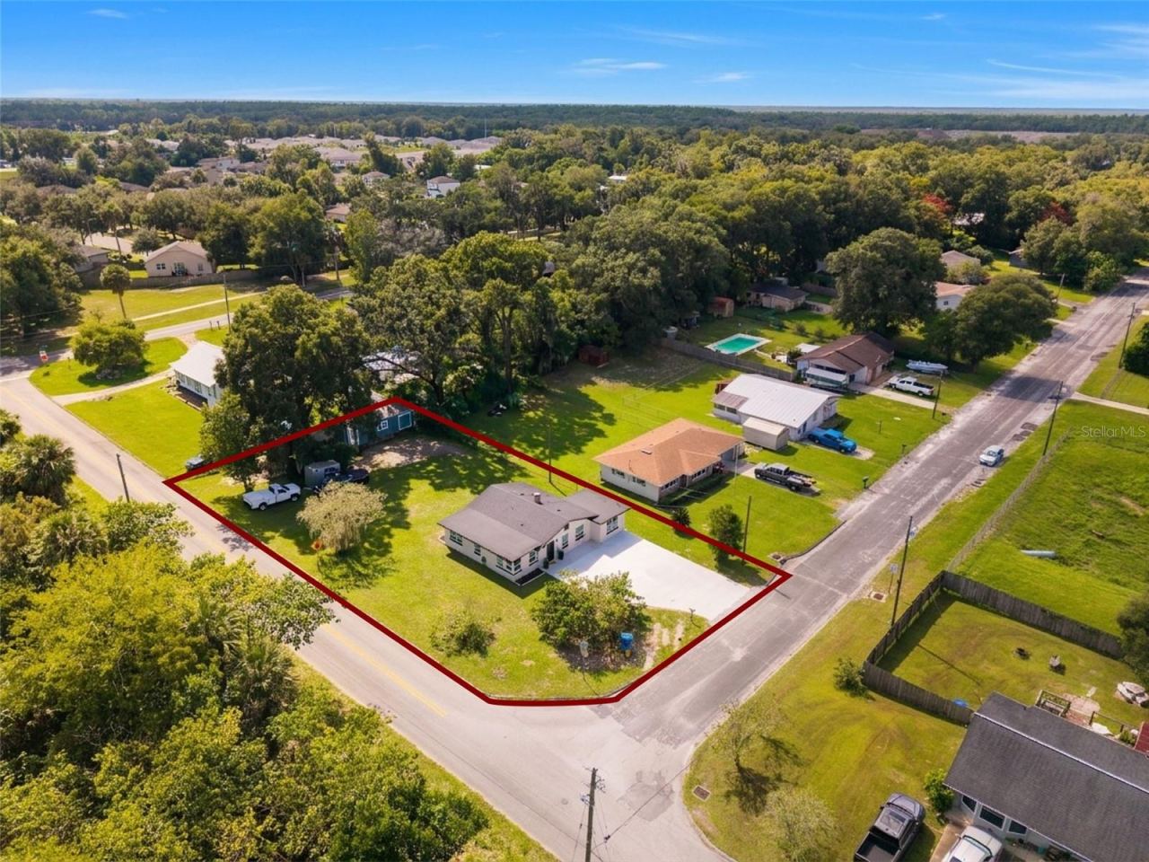 Photo 2 of 1710 Holly Blvd, Deland, FL 32720