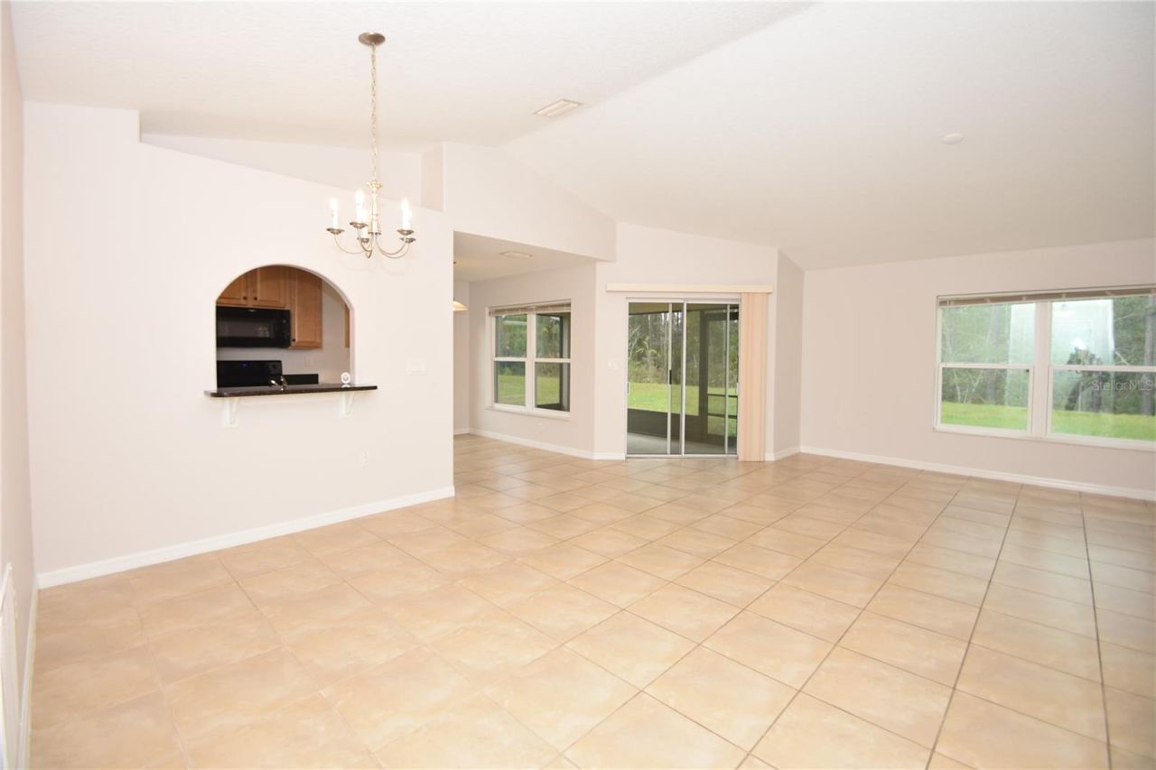 Photo 5 of 34 Renshaw Dr, Palm Coast, FL 32164