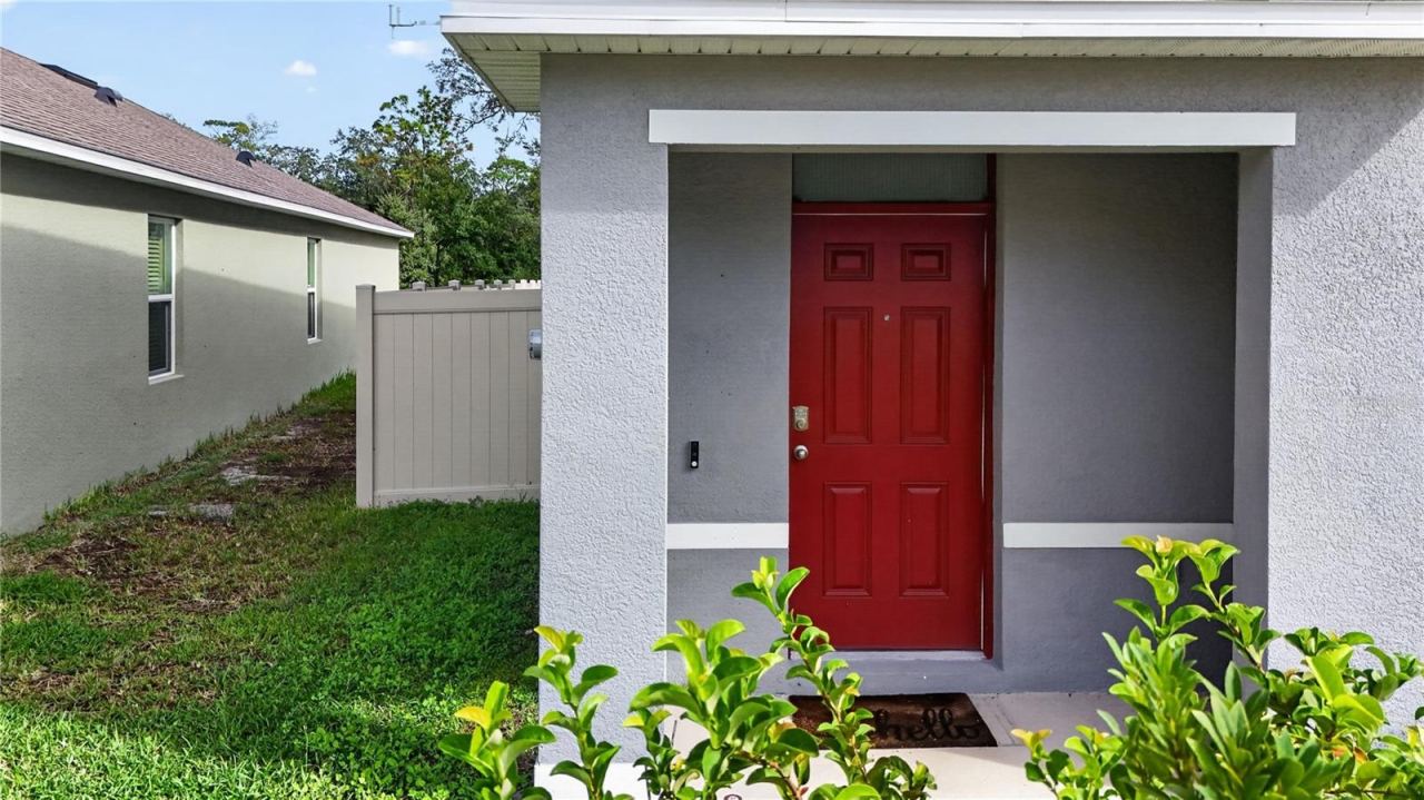 Photo 5 of 488 Pelham Park Dr, Deland, FL 32720