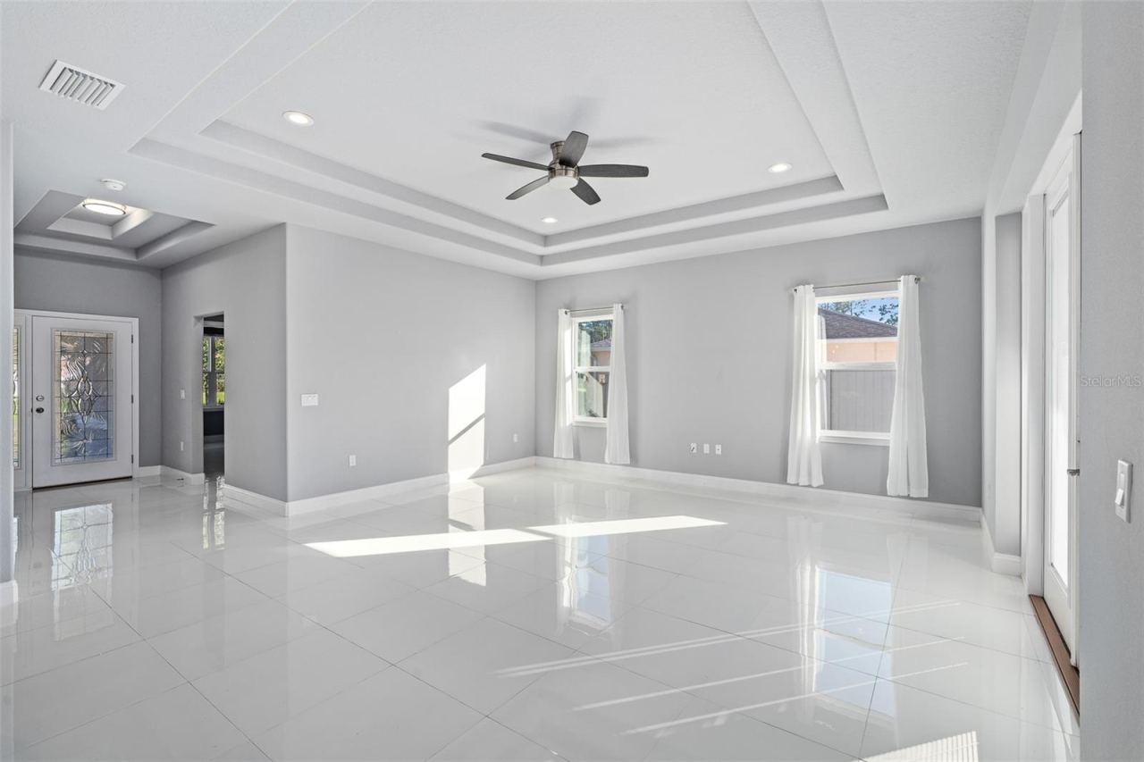 Photo 4 of 20 Evansville Ln, Palm Coast, FL 32164