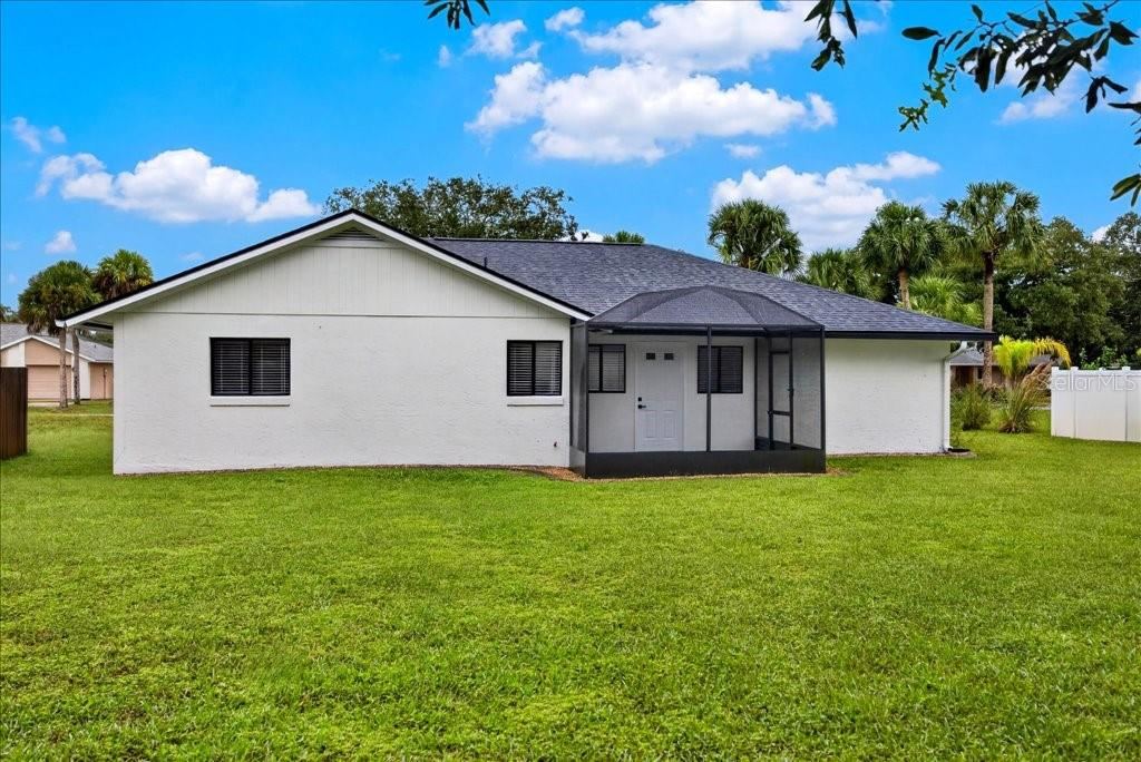 Photo 4 of 50 Blairsville Dr, Palm Coast, FL 32137