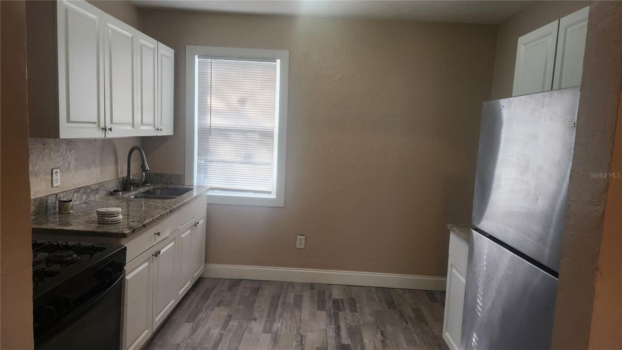 Photo 4 of 205 Shady Pl, Daytona Beach, FL 32114