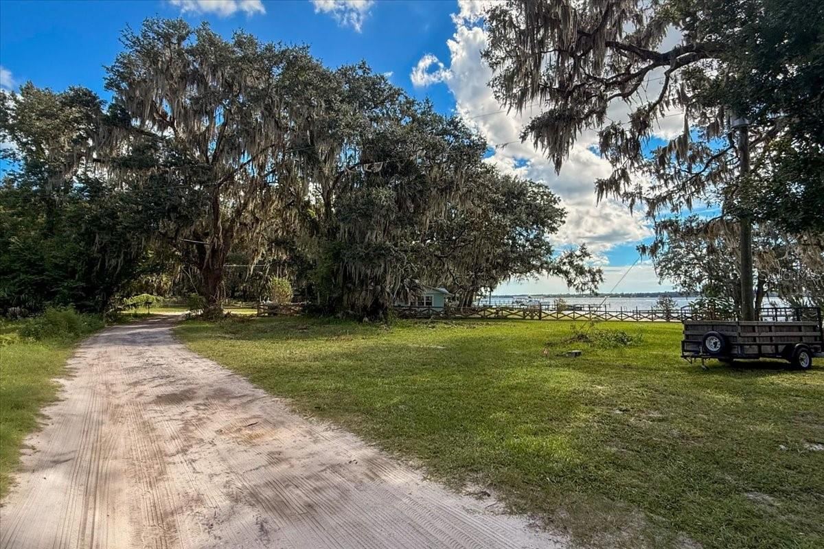 Photo 3 of Riverside Dr, Palatka, FL 32177
