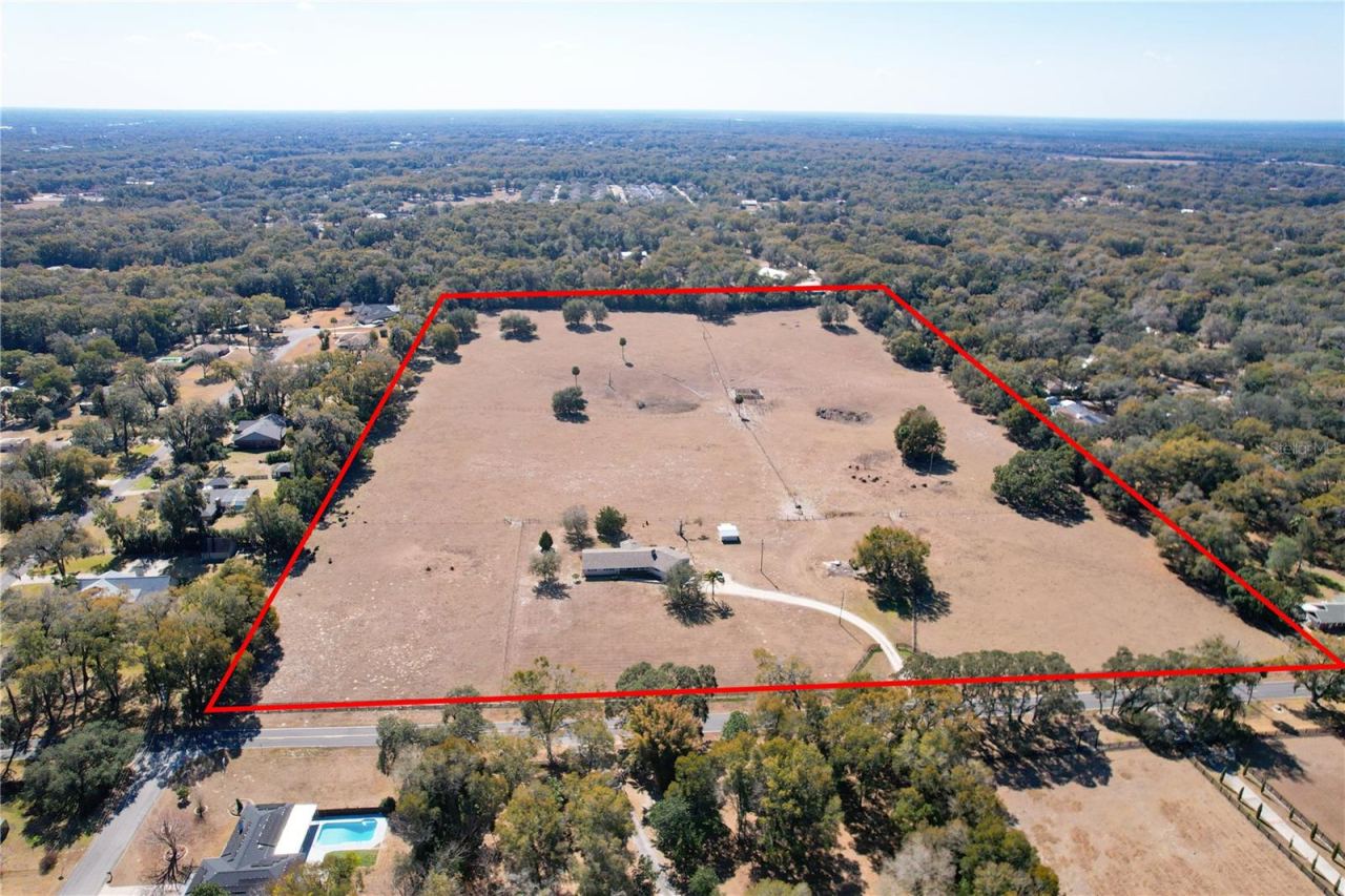 Photo 4 of 1400 Mercers Fernery Rd, Deland, FL 32720