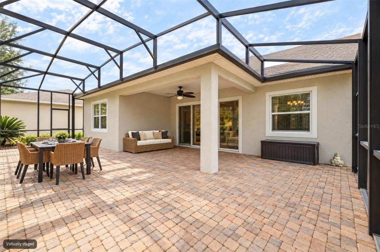 Photo 4 of 1076 Gardenshire Ln, Deland, FL 32724
