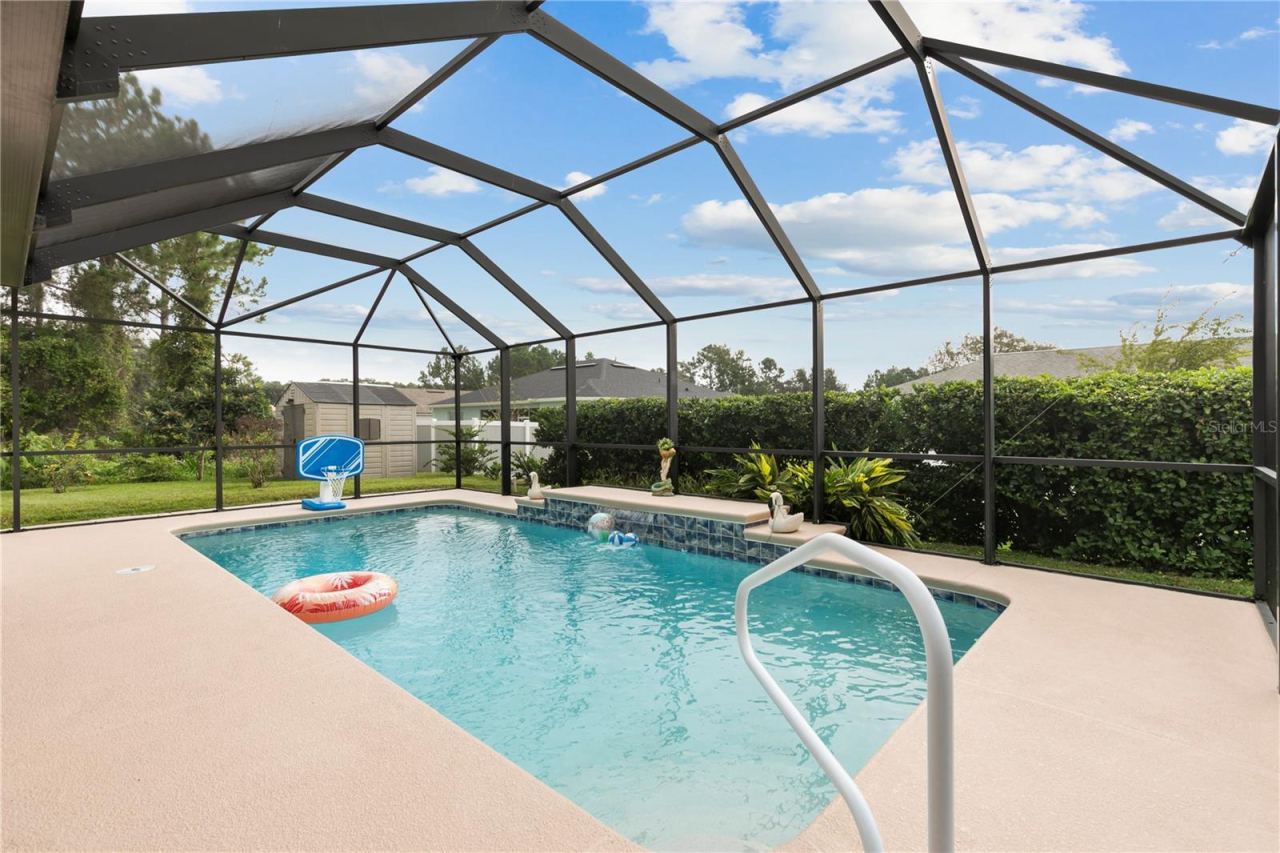 Photo 5 of 64 Lancelot Dr, Palm Coast, FL 32137