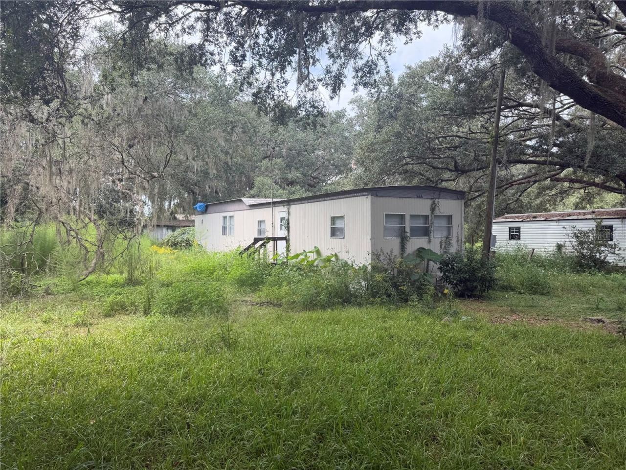 Photo 4 of 204 Johntry Rd, Hawthorne, FL 32640