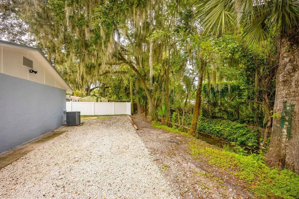 Photo 5 of 2229 Mango Tree Dr, Edgewater, FL 32141