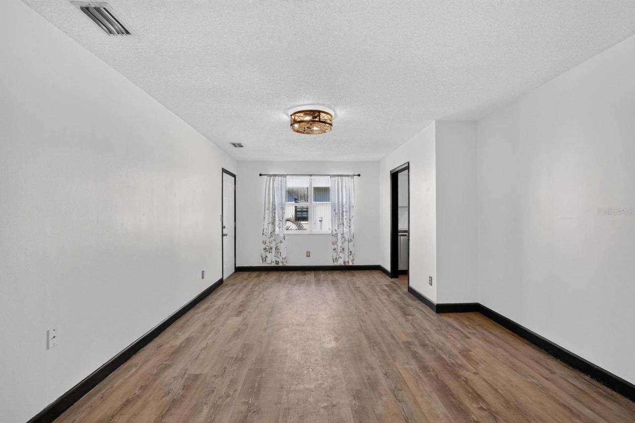 Photo 4 of 119 Bigelow Dr, Edgewater, FL 32132