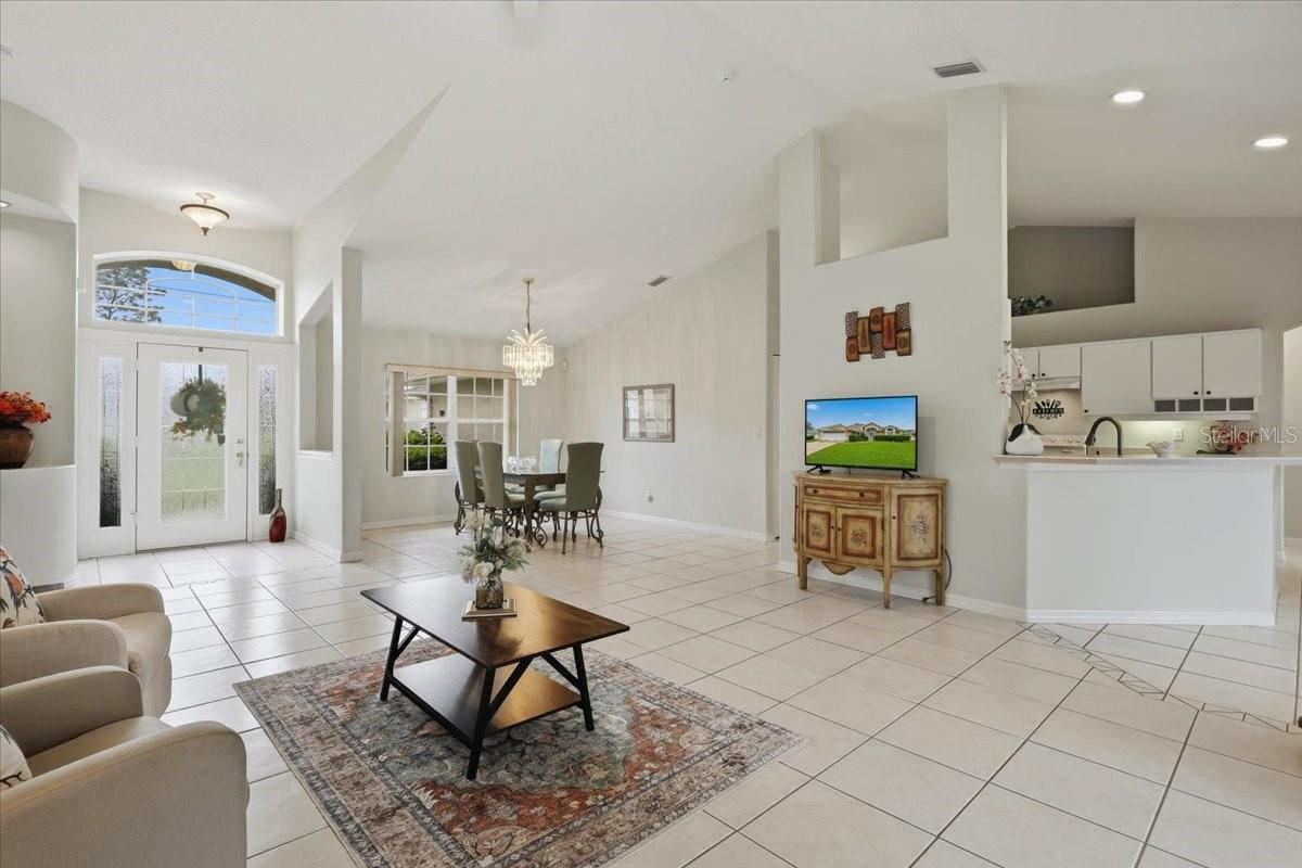Photo 3 of 65 Woodbury Dr, Palm Coast, FL 32164