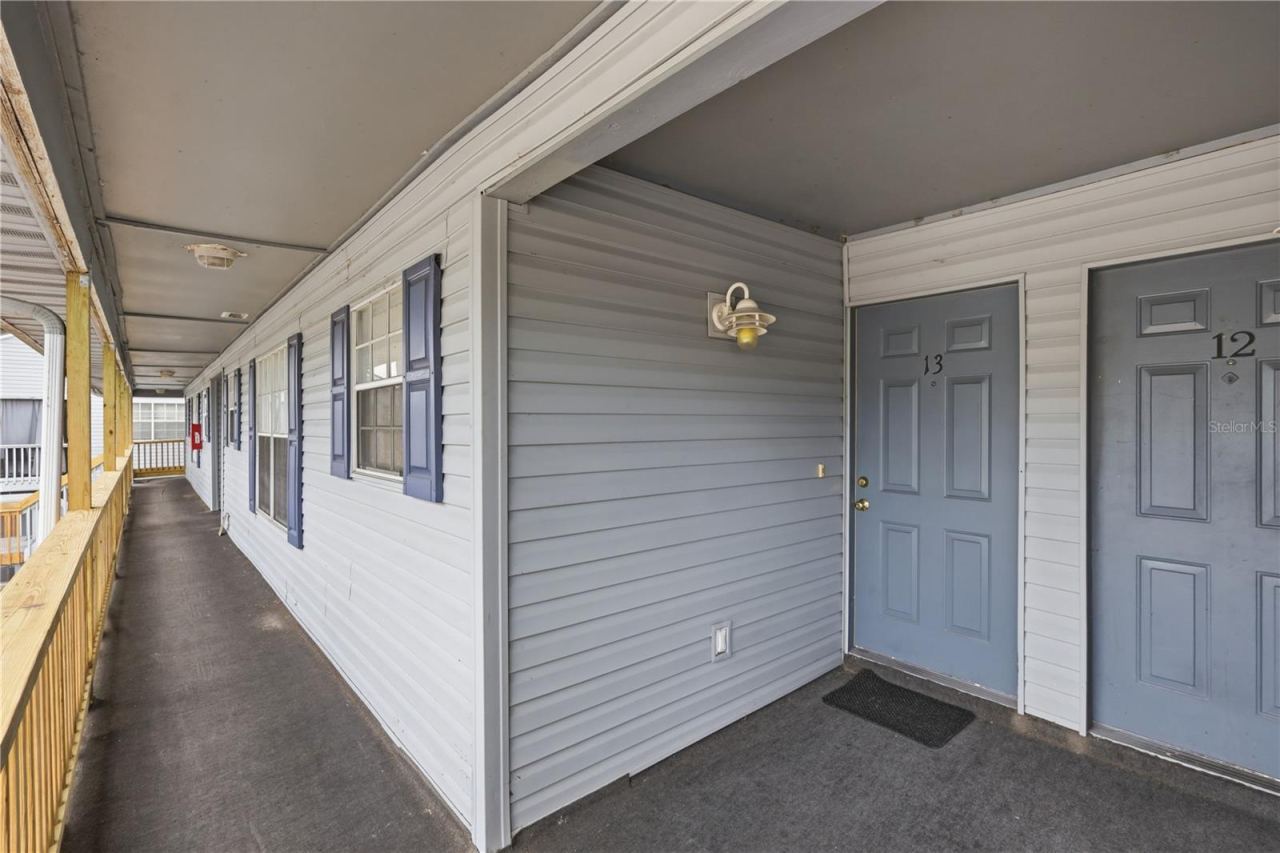 Photo 4 of 313 Dirksen Dr #f13, Debary, FL 32713