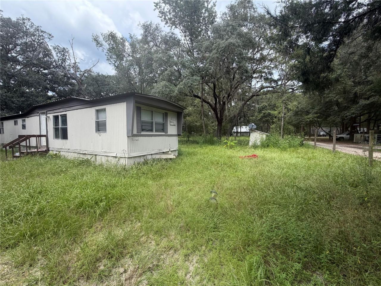 Photo 5 of 205 Little Star Rd, Hawthorne, FL 32640