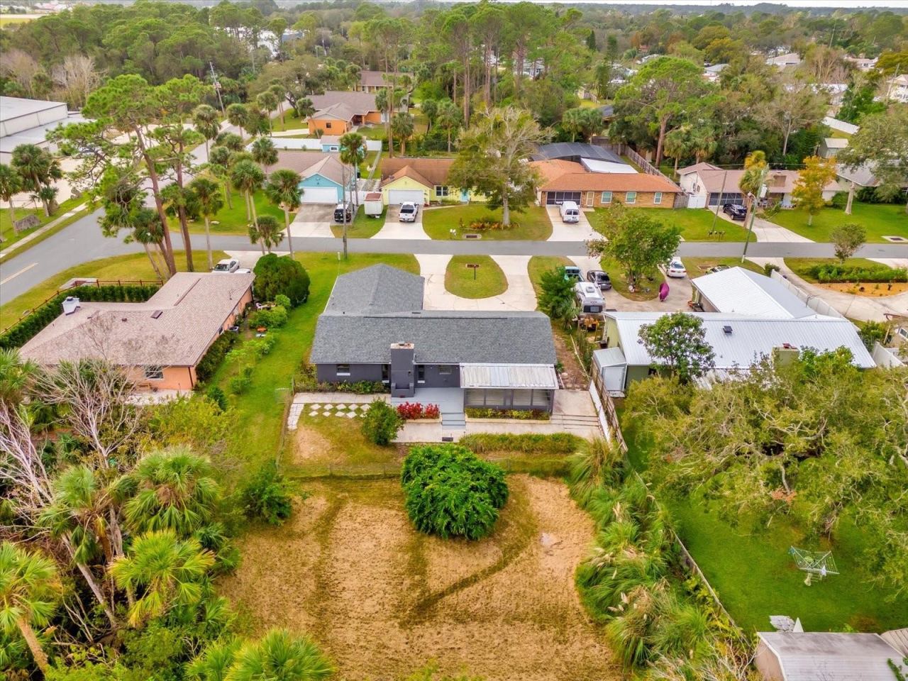 Photo 5 of 2533 Edgewater Ave, New Smyrna Beach, FL 32168