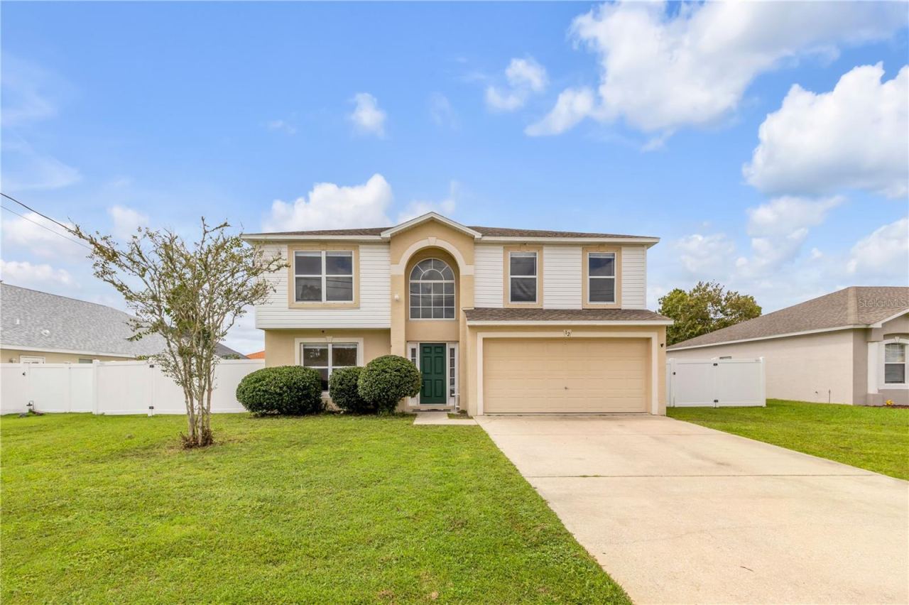 Photo 2 of 12 Roxland Ln, Palm Coast, FL 32164