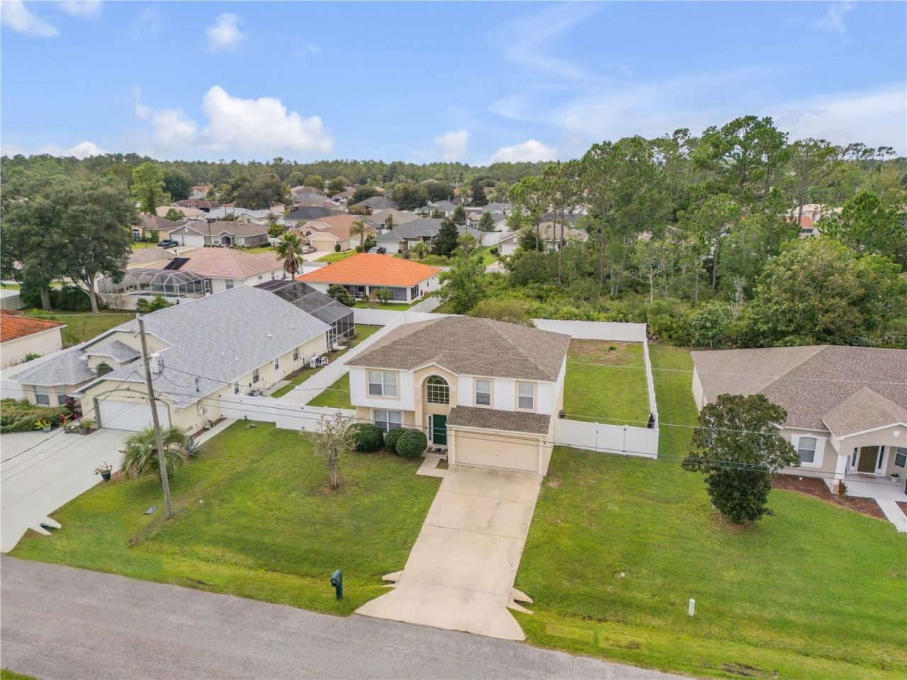 Photo 3 of 12 Roxland Ln, Palm Coast, FL 32164