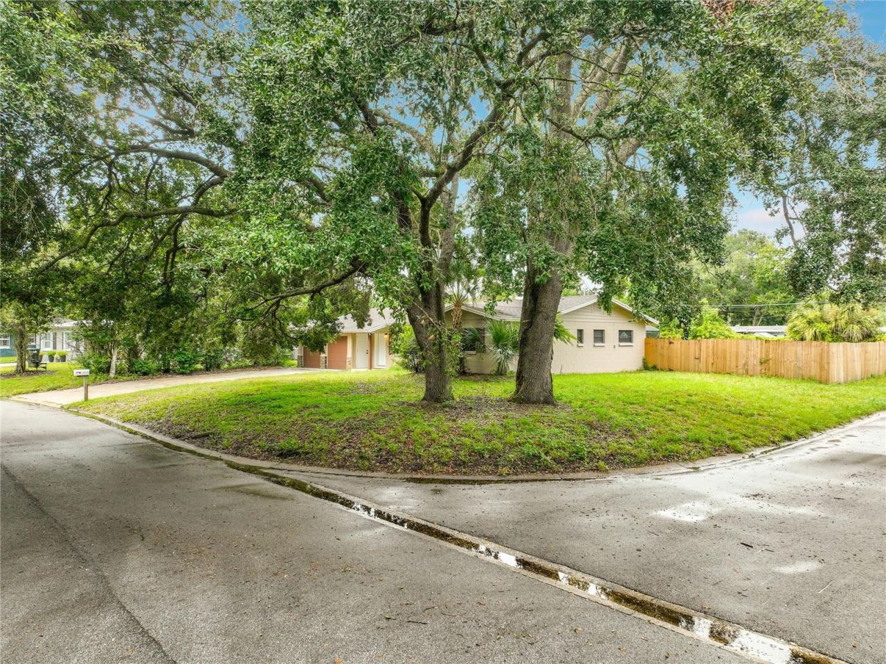 Photo 4 of 731 Bongart Rd, Winter Park, FL 32792