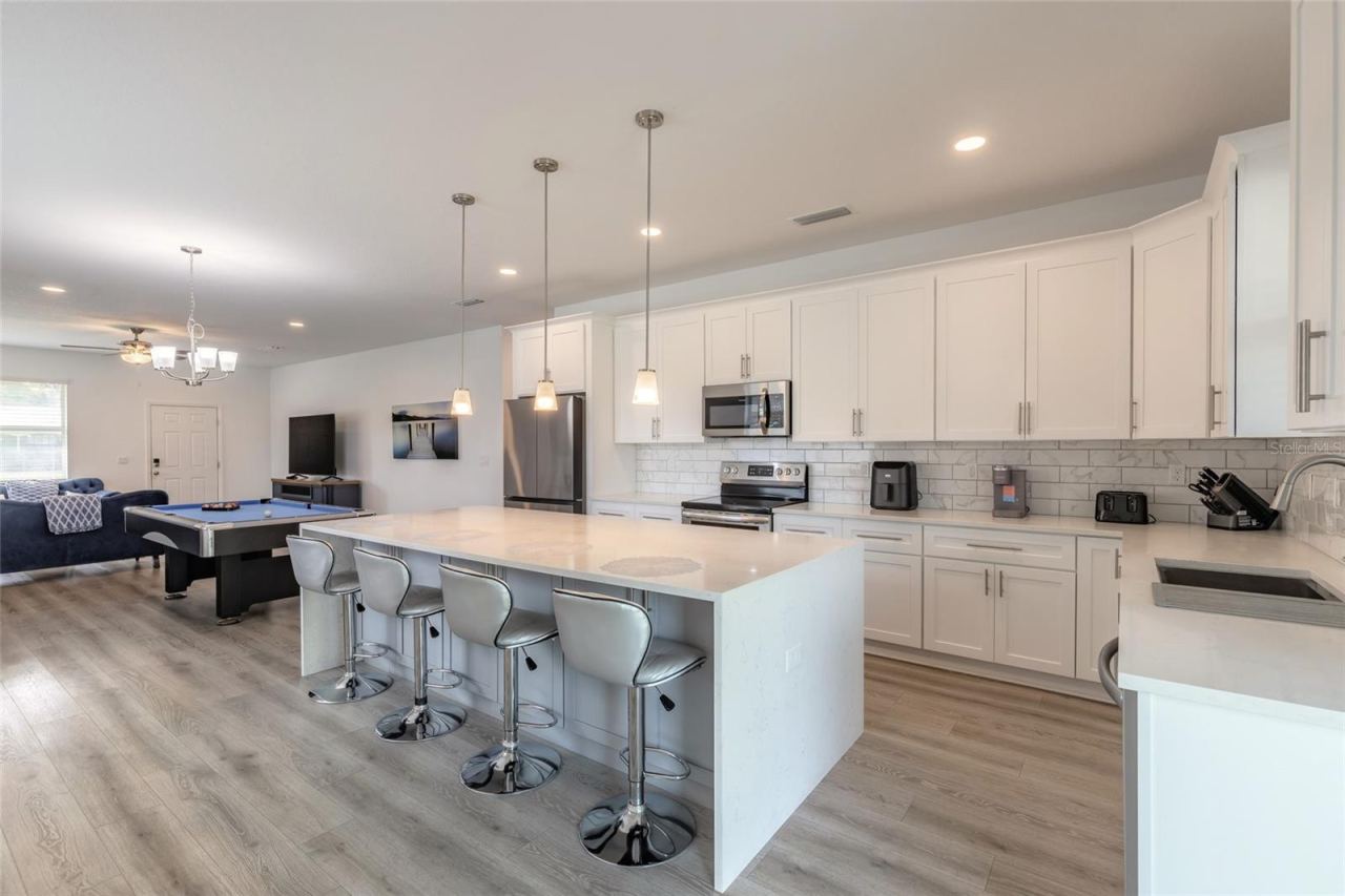 Photo 5 of 2625 Travelers Palm Dr, Edgewater, FL 32141