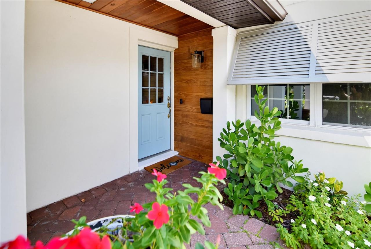 Photo 2 of 1611 Chestnut Ave, Winter Park, FL 32789