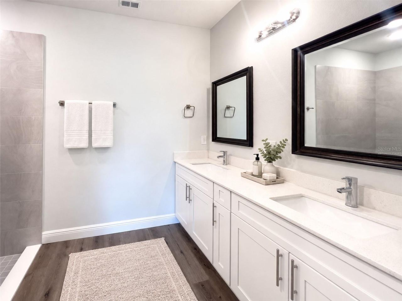 Photo 5 of 979 East Pkwy, Deland, FL 32724