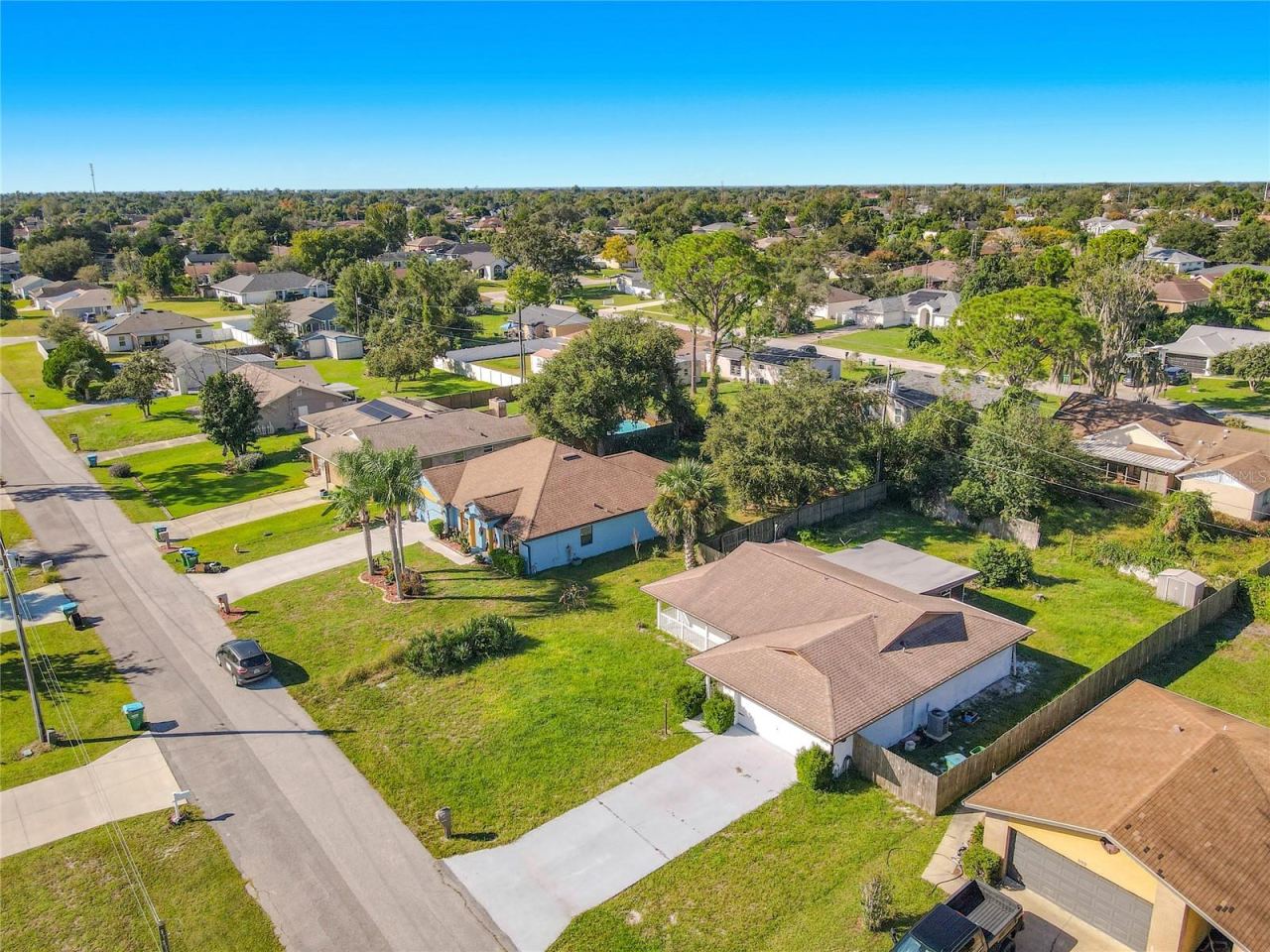 Photo 4 of 874 Goldcoast Dr, Deltona, FL 32725