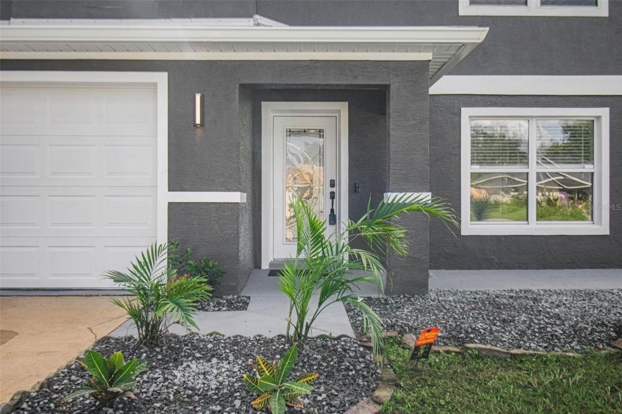 Photo 4 of 61 Reidsville Dr, Palm Coast, FL 32164
