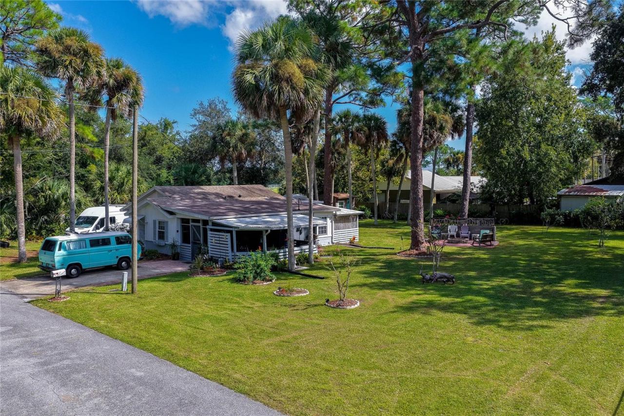 Photo 4 of 300 Alice St, Edgewater, FL 32132